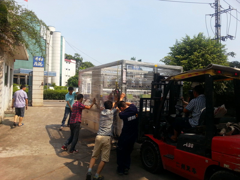 自動(dòng)測(cè)試機(jī)裝車